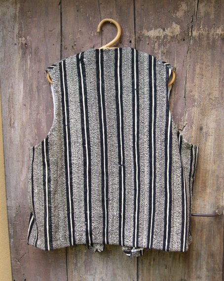 Gilet en laine &agrave; rayure dos